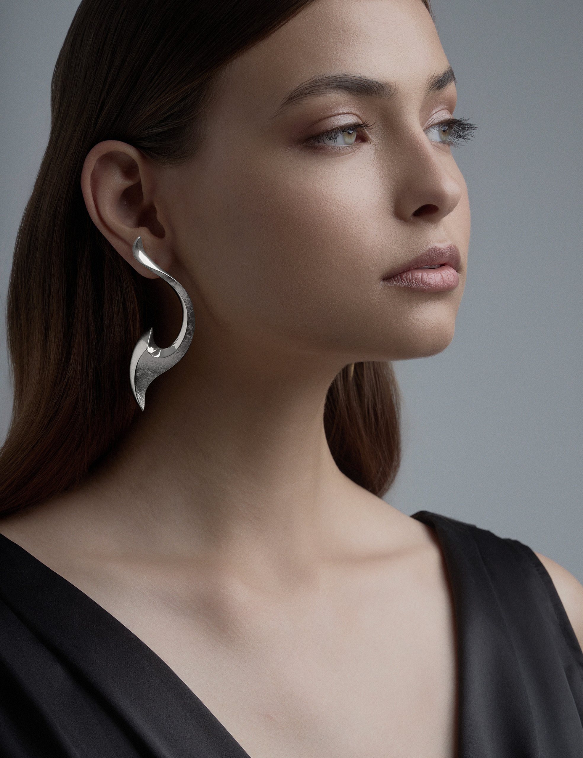 Akantha Earrings image